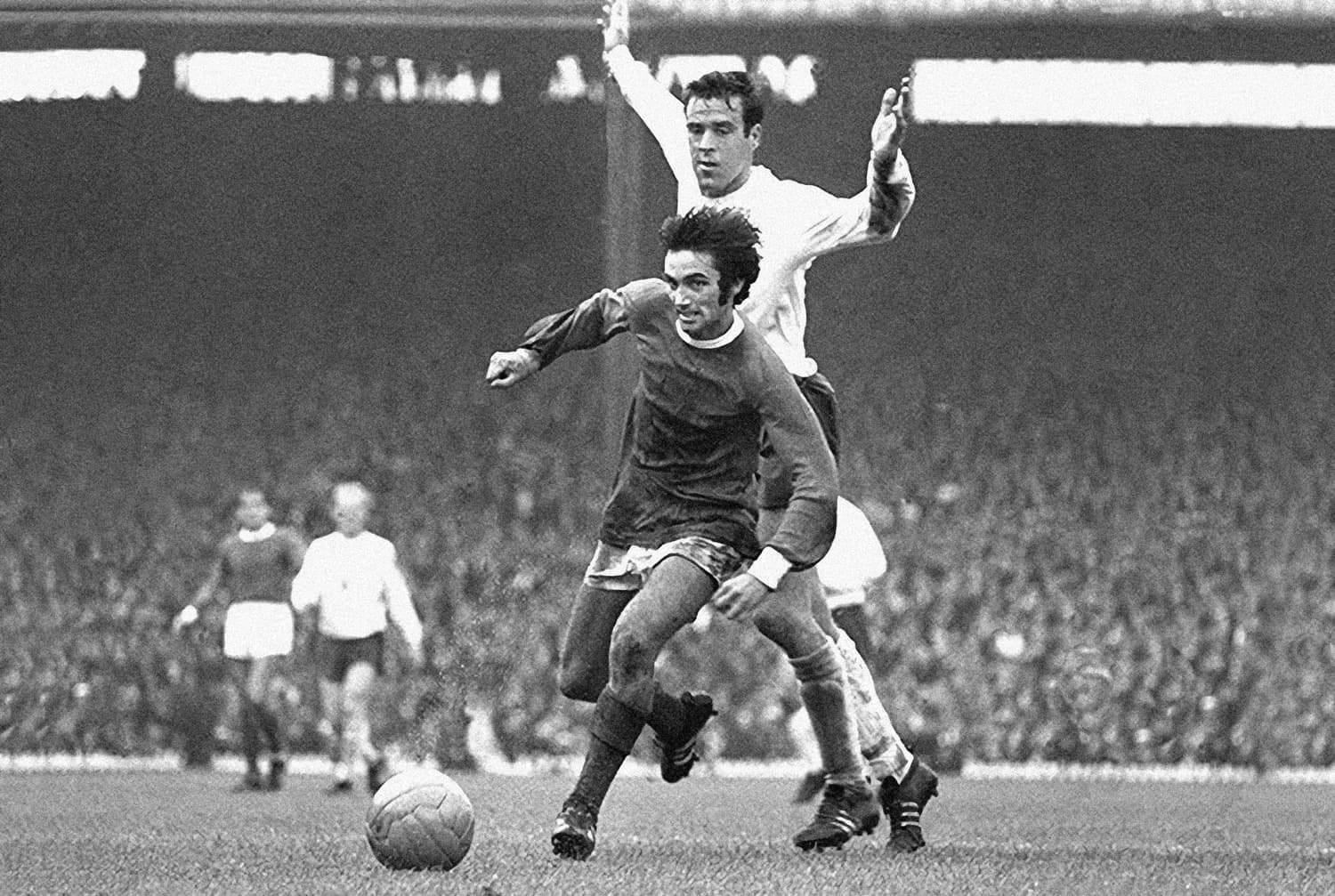 George Best playing at White Hart Lane - sports photograph by Chris Smith